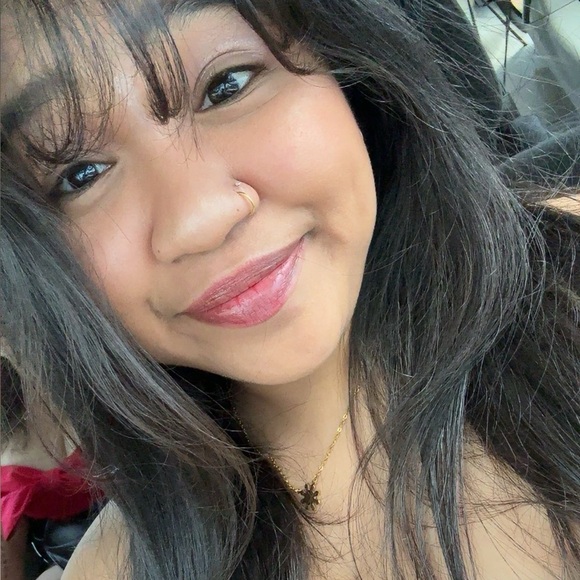 Meet your Posher, Charmee - Picture 1 of 1